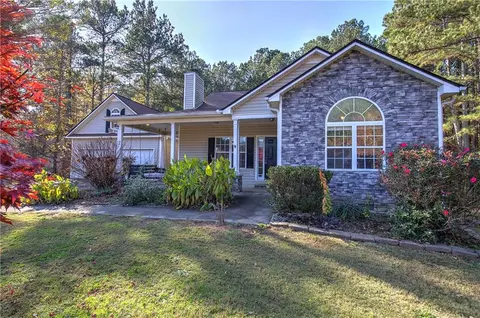 92 Greatwood Dr, White, GA 30184