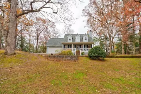 509 Hickory Ridge Dr, Ellijay, GA 30536
