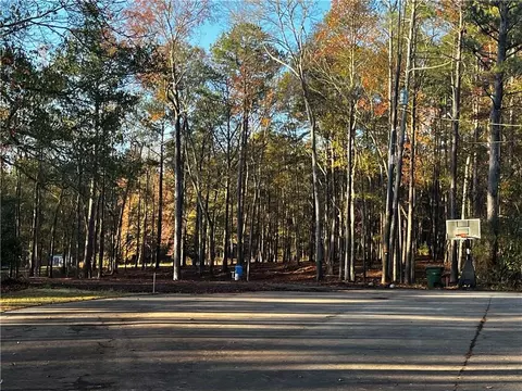 121 Sheldon Pt, Griffin, GA 30224