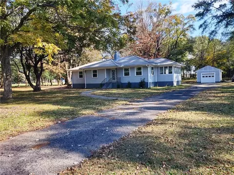 49 Hammond Dr SW, Rome, GA 30165