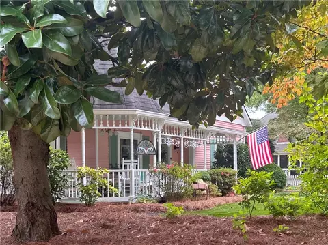 103 Maple Ave NW, Marietta, GA 30064