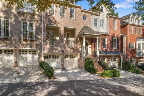 138 Reddington Pl, Atlanta, GA 30328