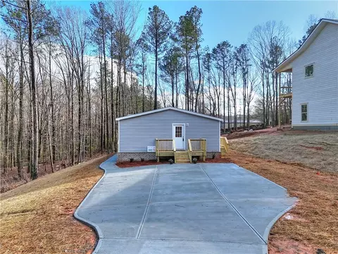 437 Graystone Dr, Winder, GA 30680 photo 27