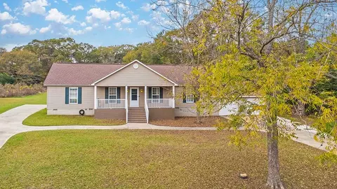 116 Bauxite Ave, Gordon, GA 31031