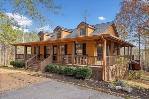 58 Sunset View Rd, Cleveland, GA 30528