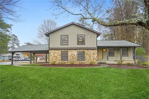 3373 Hogan Dr NW, Kennesaw, GA 30152