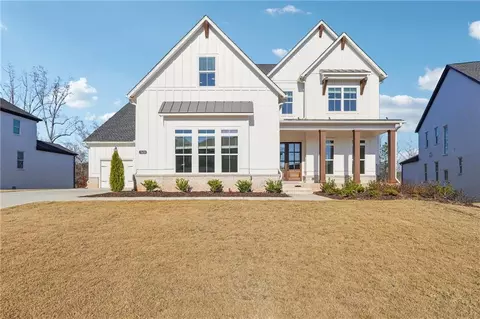 7610 Wild Violet Dr, Cumming, GA 30040