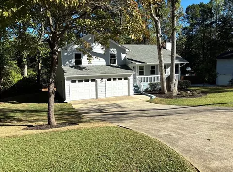 4053 Evelyn Dr, Powder Springs, GA 30127