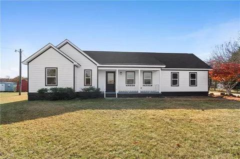 1808 Rover Zetella Rd, Williamson, GA 30292