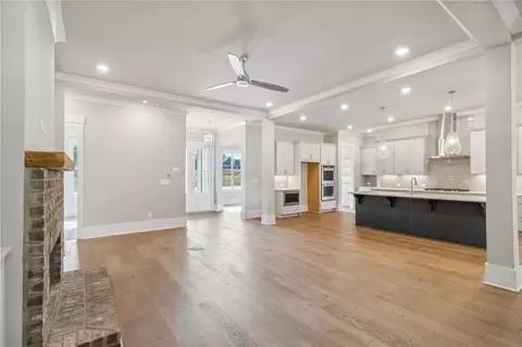 Living - 9 Ewing Way, Monroe, GA 30656 photo 3 of 3