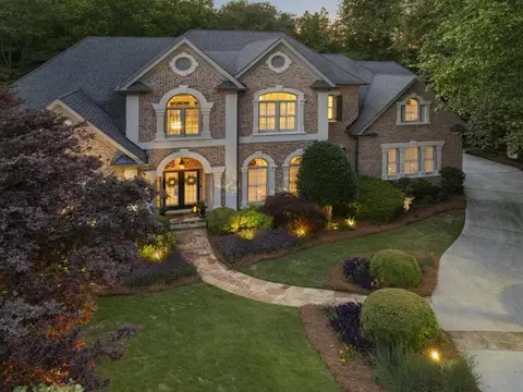 465 Verdi Ln, Sandy Springs, GA 30350