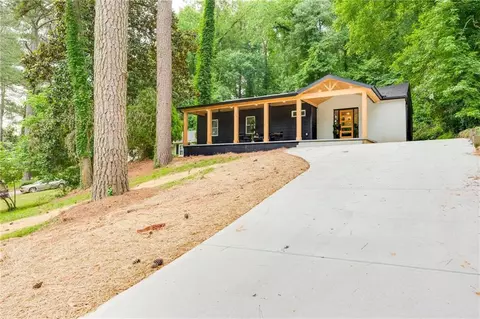 2216 Beecher Cir SW, Atlanta, GA 30311