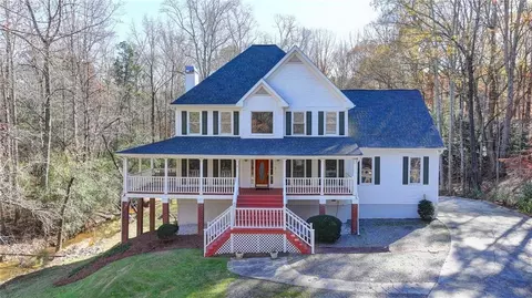 4949 Moore Rd, Suwanee, GA 30024