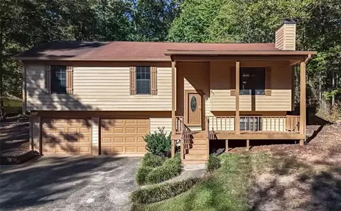 3931 Hillside Ln, Douglasville, GA 30135