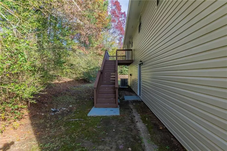  1715 Liberty Trl, Lithia Springs, GA 30122 photo 28