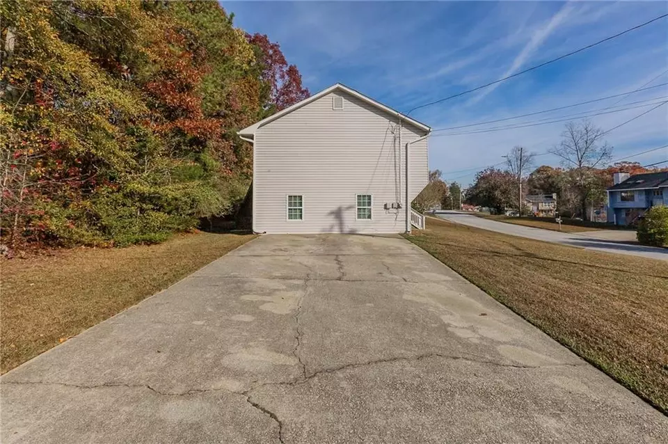  1715 Liberty Trl, Lithia Springs, GA 30122 photo 31