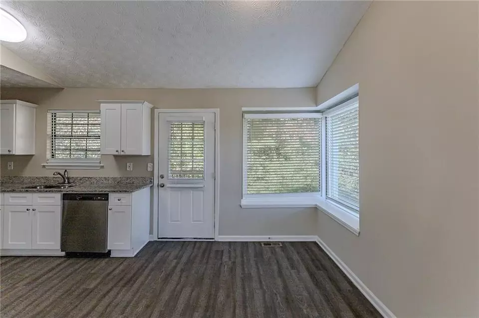  1715 Liberty Trl, Lithia Springs, GA 30122 photo 7
