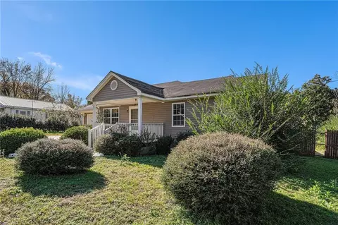 501 E Brook Ave, Griffin, GA 30223