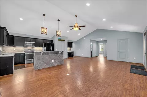 Entry Way - 612 Harry Mccarty Rd, Bethlehem, GA 30620 photo 2 of 8