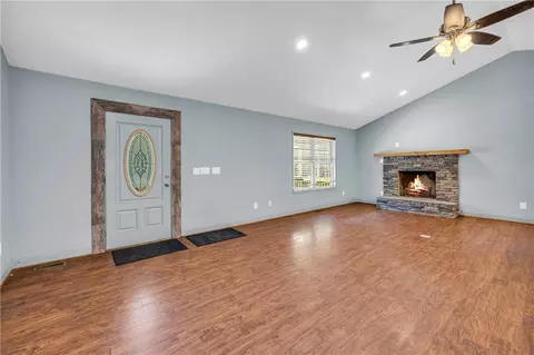 Living - 612 Harry Mccarty Rd, Bethlehem, GA 30620 photo 2 of 8