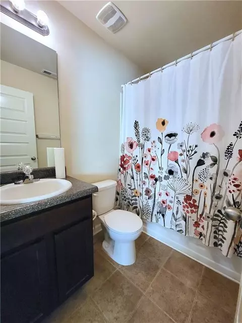 Bath - 2406 Foxy Dr, Bethlehem, GA 30620 photo 3 of 7