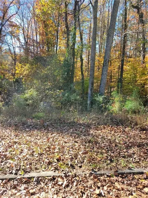 5008 Hidden Branch Dr, Sugar Hill, GA 30518