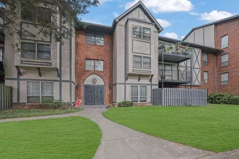 6851 Roswell Rd #Q20, Sandy Springs, GA 30328