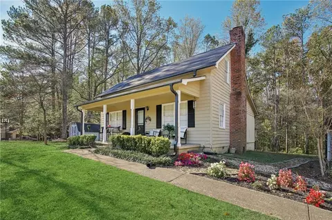 2116 Bobo Rd, Dallas, GA 30132