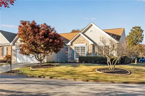 850 Melbourne Trl, Alpharetta, GA 30009