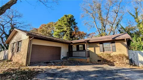 3632 Broadview Ct, Decatur, GA 30032