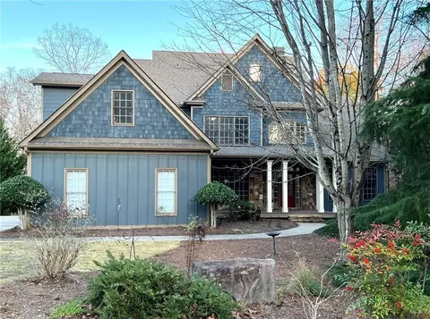 5734 Ridgewater Cir, Gainesville, GA 30506