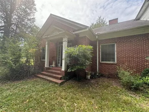3120 Old Lost Mountain Rd, Powder Springs, GA 30127