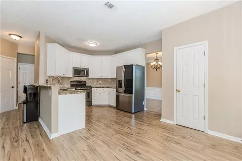 4159 Berwick Farm Dr, Duluth, GA 30096 photo 7