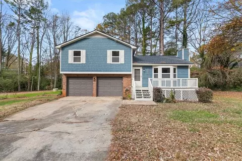 5160 Sheppard Ct, Stone Mountain, GA 30083