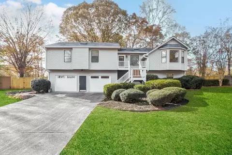 6187 Brookside Ln, Acworth, GA 30102