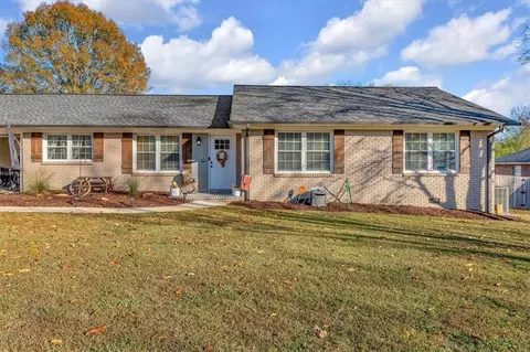 225 Green Acre Ln, Cartersville, GA 30121