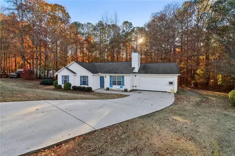 399 Carrie Dr, Dallas, GA 30157