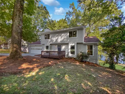9001 Mandarin Dr, Jonesboro, GA 30236