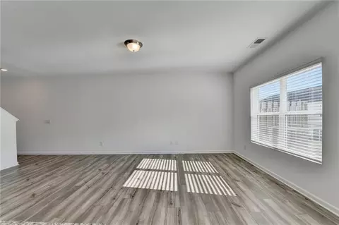 Living - 1124 Lossie Ln, Grayson, GA 30017 photo 3 of 4