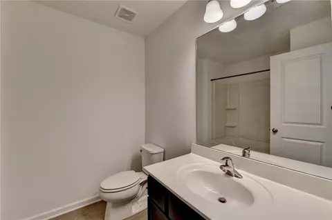Bath - 1124 Lossie Ln, Grayson, GA 30017 photo 1 of 1