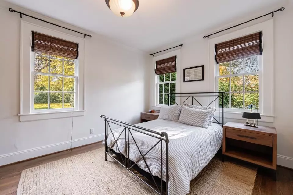 Bedroom - 445 Brentwood Dr NE, Atlanta, GA 30305 photo 1 of 6