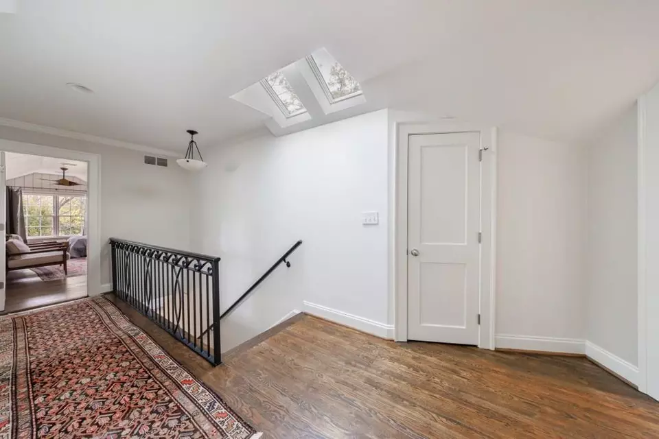 Entry Way - 445 Brentwood Dr NE, Atlanta, GA 30305 photo 9 of 9