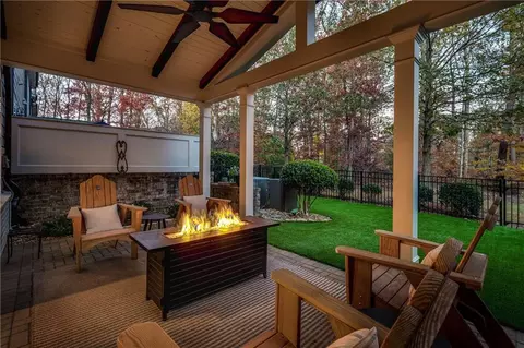 4427 Cheston Bnd NE, Roswell, GA 30075