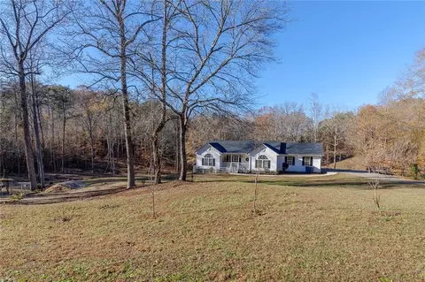 4095 Cagle Rd, Lula, GA 30554 photo 3
