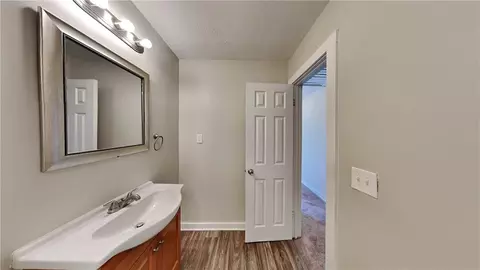 Bath - 2193 Hampton Trl SE, Conyers, GA 30013 photo 2 of 2