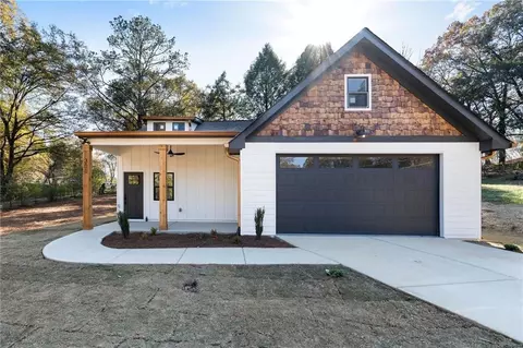 300 Bonaire St, Cartersville, GA 30120