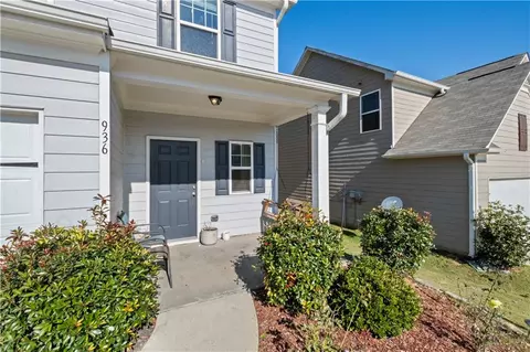 936 Independence Ave, Pendergrass, GA 30567 photo 2