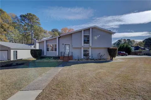 390 Cedar Trce SW, Marietta, GA 30008