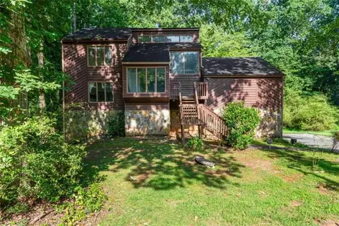 839 Post Road Way, Stone Mountain, GA 30088