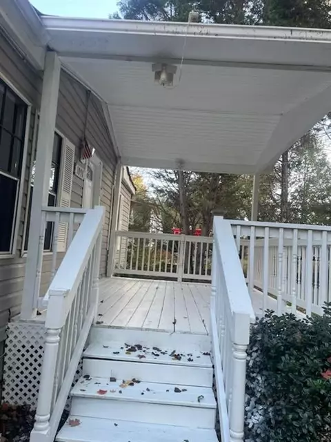 1090 Steele Dr, Hampton, GA 30228